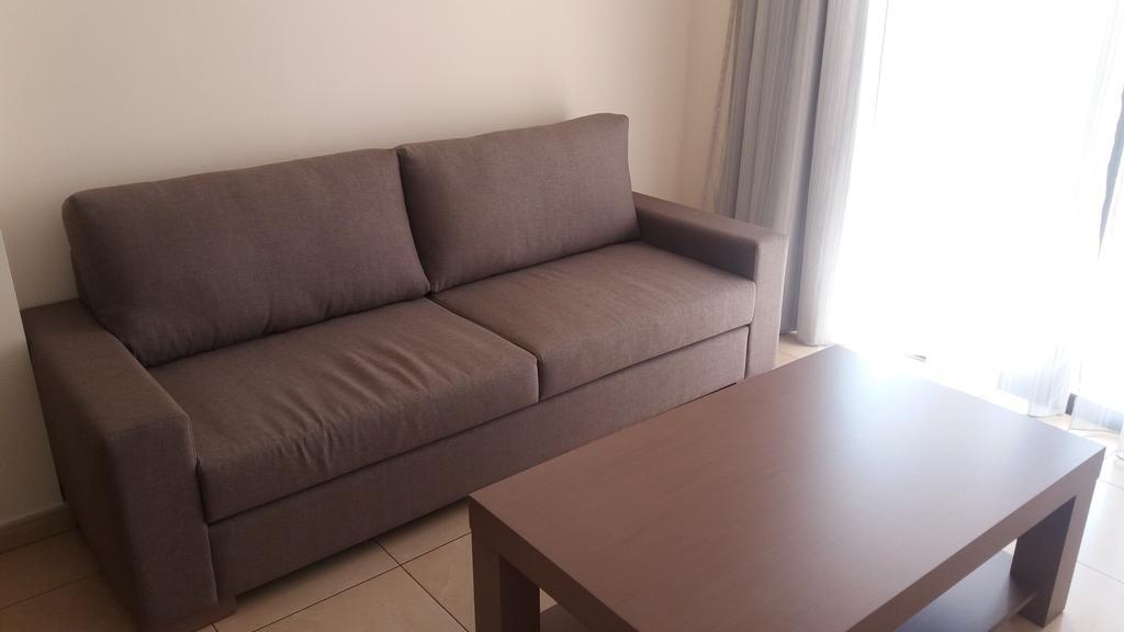 Appartement 101 Mandritis Court à Larnaca Extérieur photo