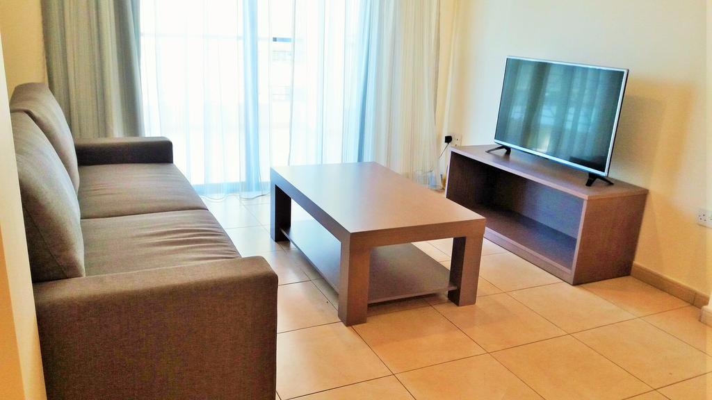 Appartement 101 Mandritis Court à Larnaca Extérieur photo