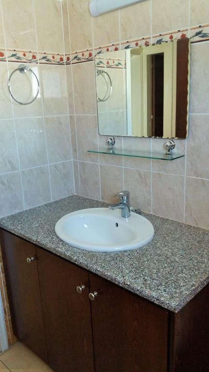 Appartement 101 Mandritis Court à Larnaca Extérieur photo