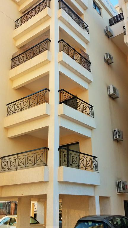 Appartement 101 Mandritis Court à Larnaca Extérieur photo