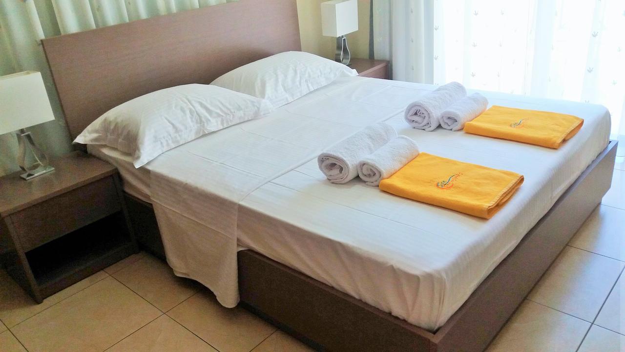 Appartement 101 Mandritis Court à Larnaca Extérieur photo